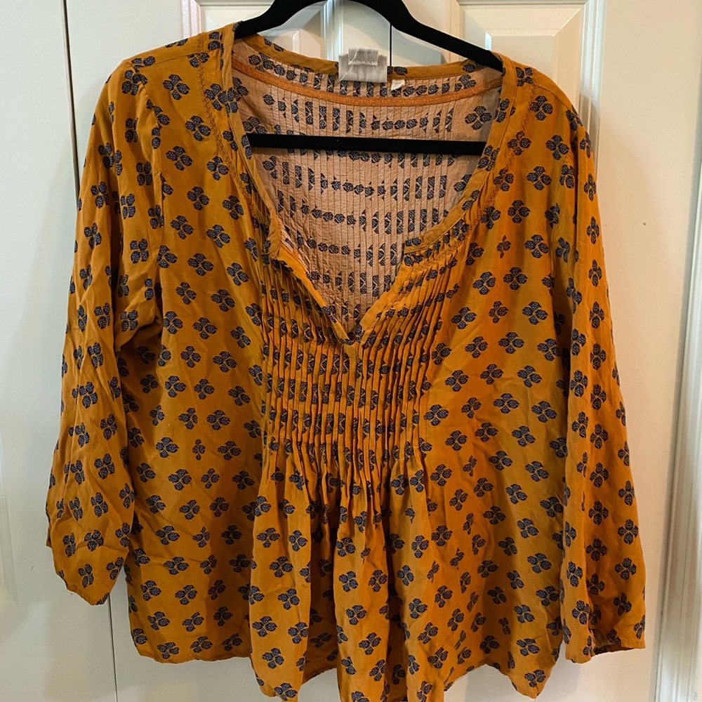 Anthropologie shirt
